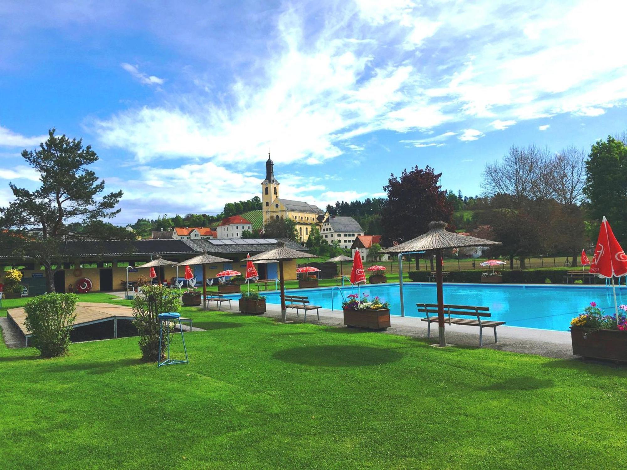 Ferienwohnung Am Freibad Leutschach Dış mekan fotoğraf