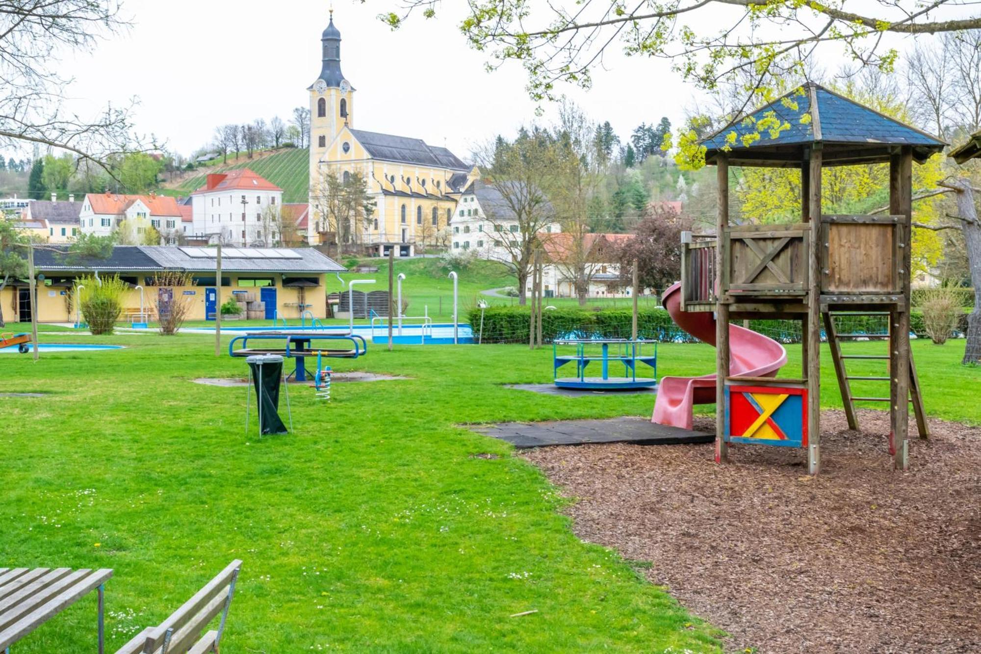 Ferienwohnung Am Freibad Leutschach Dış mekan fotoğraf